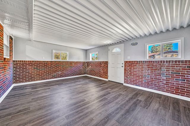 1633 Angus RD, Roanoke, VA 24017