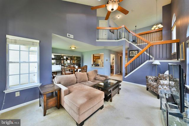 14 NUTMEG PL, Newtown, PA 18940