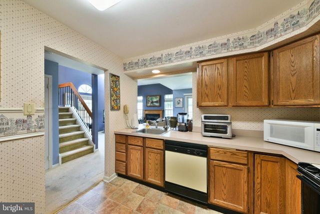14 NUTMEG PL, Newtown, PA 18940