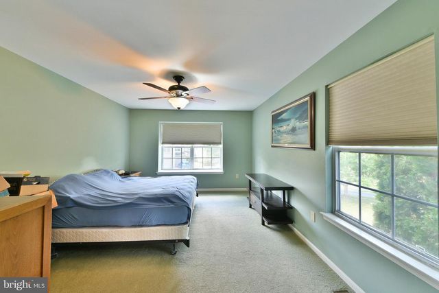 14 NUTMEG PL, Newtown, PA 18940