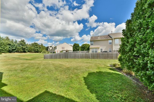 14 NUTMEG PL, Newtown, PA 18940