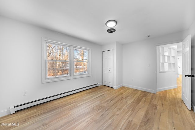 204 3rd Ave Extension, East Greenbush, NY 12144