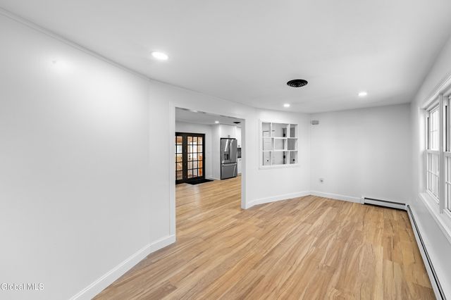 204 3rd Ave Extension, East Greenbush, NY 12144