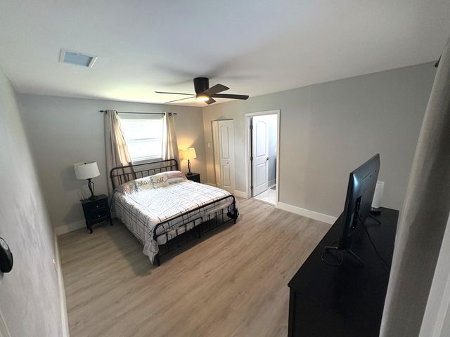 1401 NW 75th Terrace, Plantation, FL 33313