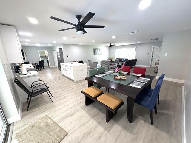 1401 NW 75th Terrace, Plantation, FL 33313