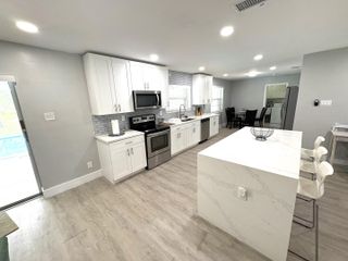 1401 NW 75th Terrace, Plantation, FL 33313