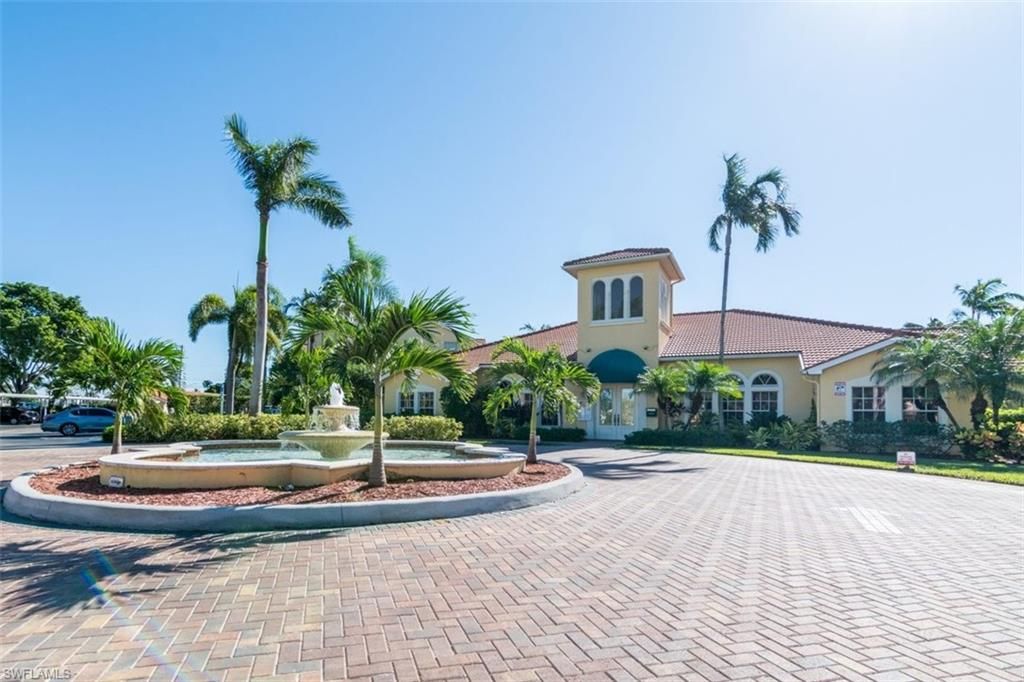 4635 Saint Croix LN 1218, NAPLES, FL 34109 — photo 3