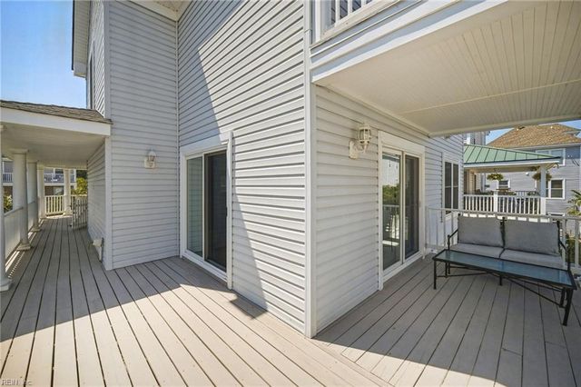 410 Pinewell DR, Norfolk, VA 23503