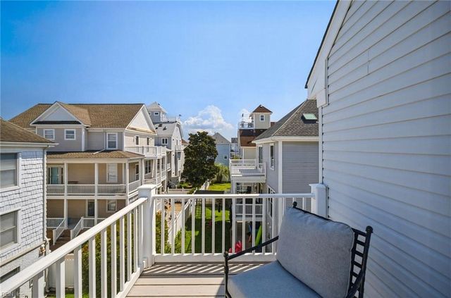 410 Pinewell DR, Norfolk, VA 23503
