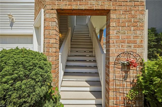 410 Pinewell DR, Norfolk, VA 23503
