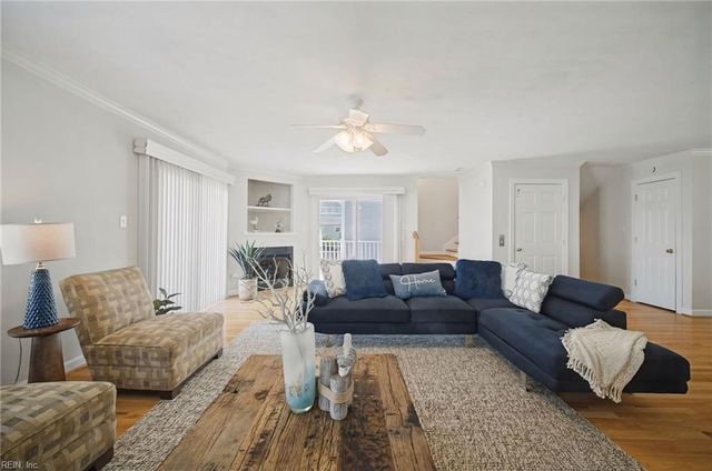 410 Pinewell DR, Norfolk, VA 23503