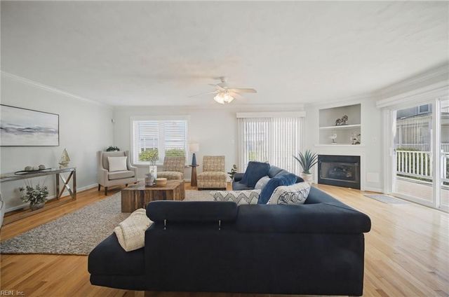 410 Pinewell DR, Norfolk, VA 23503