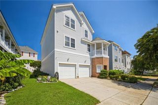 410 Pinewell DR, Norfolk, VA 23503