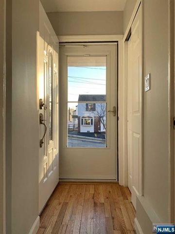 121 Longview, Leonia, NJ 07024
