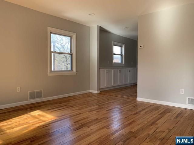 121 Longview, Leonia, NJ 07024