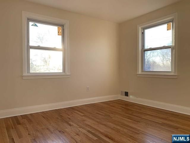 121 Longview, Leonia, NJ 07024