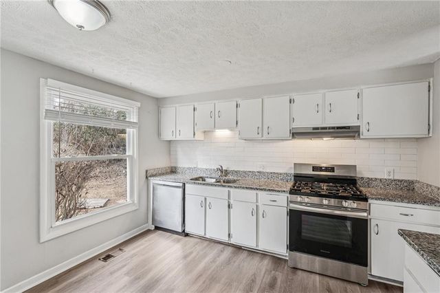 3531 Tewksbury Drive, Snellville, GA 30039