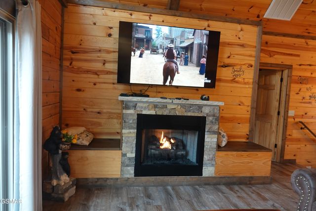 3226 White Falcon Way, Pigeon Forge, TN 37862