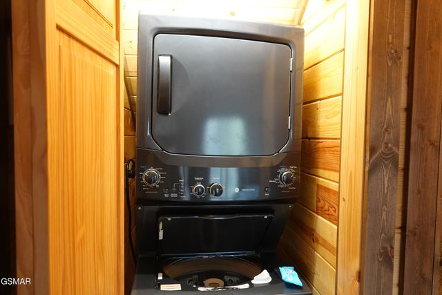 3226 White Falcon Way, Pigeon Forge, TN 37862