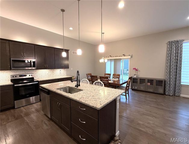 208 Willow Ridge Court, Eureka, MO 63025