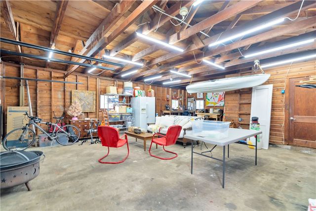 512 E Buchanan Street, Prairie Grove, AR 72753