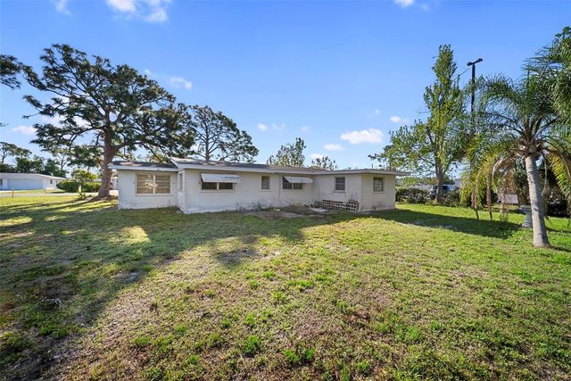 90 N BROADWAY, Englewood, FL 34223