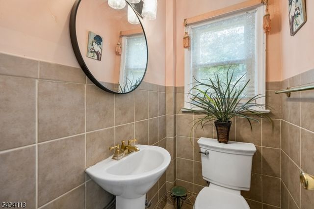 59 HILLSIDE AVENUE, West Orange Twp., NJ 07052