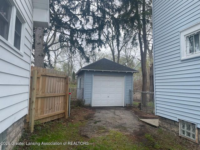 1538 E César E. Chávez Avenue, Lansing, MI 48906