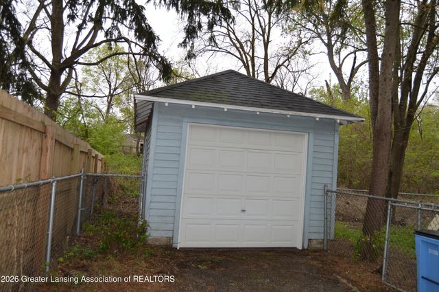 1538 E César E. Chávez Avenue, Lansing, MI 48906