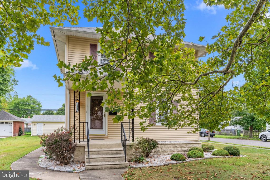 632 HIGHLAND AVE, Palmyra, NJ 08065