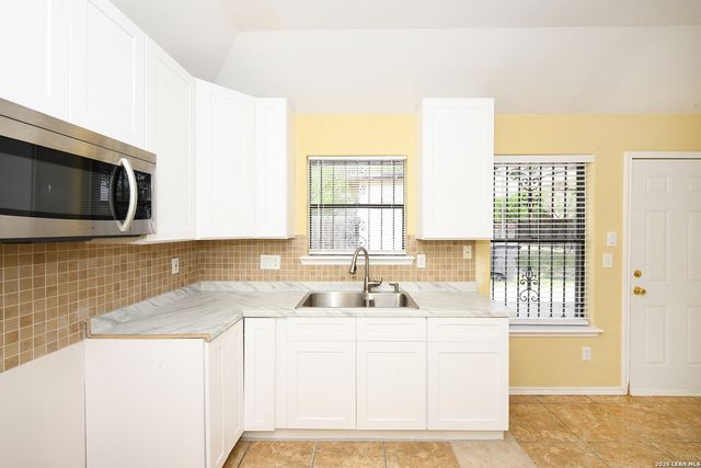 1543 Rada, San Antonio, TX 78214