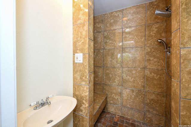 1543 Rada, San Antonio, TX 78214