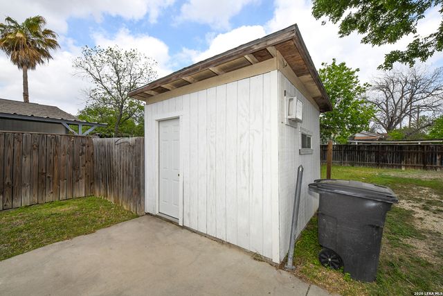 1543 Rada, San Antonio, TX 78214