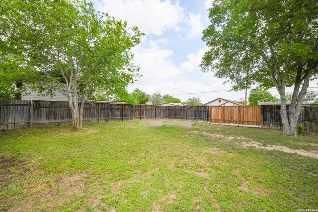 1543 Rada, San Antonio, TX 78214