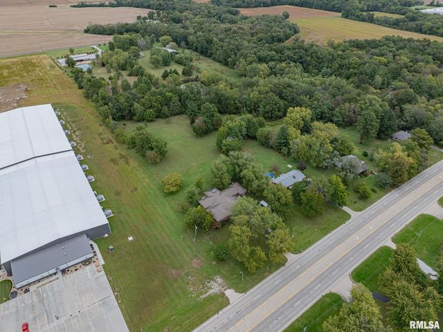 2022 W MAIN Street, Salem, IL 62881