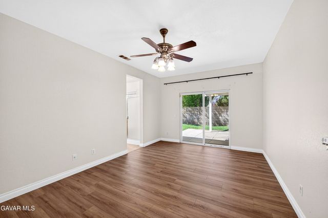 2037 Avenue H-6, Lancaster, CA 93536