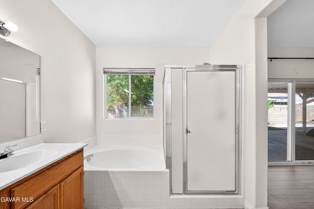 2037 Avenue H-6, Lancaster, CA 93536