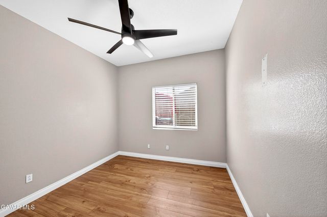 2037 Avenue H-6, Lancaster, CA 93536