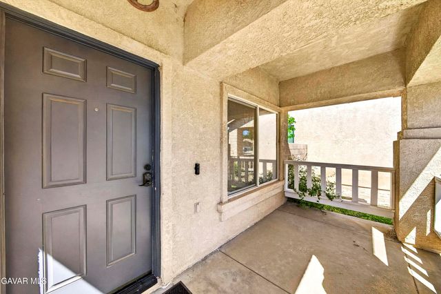 2037 Avenue H-6, Lancaster, CA 93536