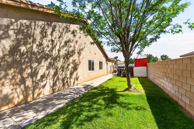 2037 Avenue H-6, Lancaster, CA 93536