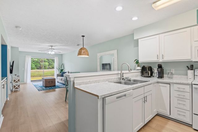 510 White River Dr Unit 24B, Myrtle Beach, SC 29579