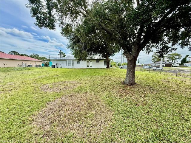 101 Curtis AVE N, Lehigh Acres, FL 33971