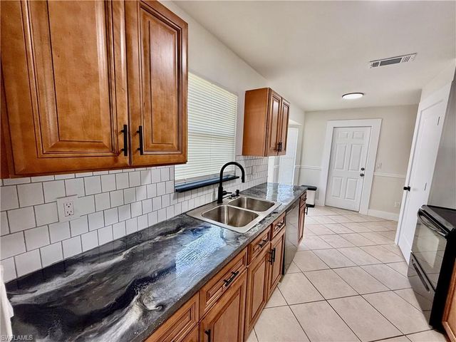 101 Curtis AVE N, Lehigh Acres, FL 33971