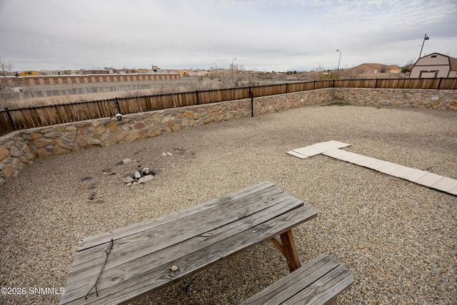 2993 Escenico Court, Las Cruces, NM 88012
