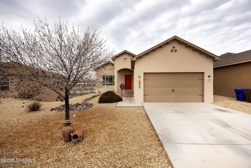 2993 Escenico Court, Las Cruces, NM 88012