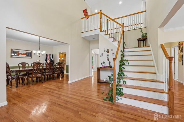 6 Willow Drive, Edison, NJ 08820