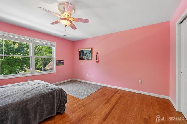6 Willow Drive, Edison, NJ 08820