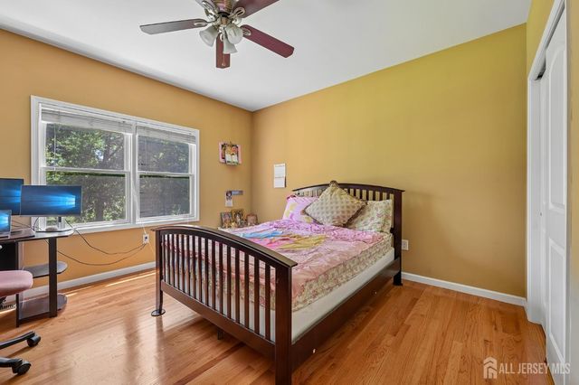 6 Willow Drive, Edison, NJ 08820