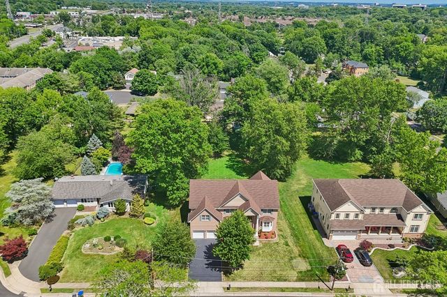 6 Willow Drive, Edison, NJ 08820