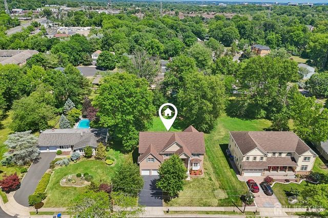 6 Willow Drive, Edison, NJ 08820
